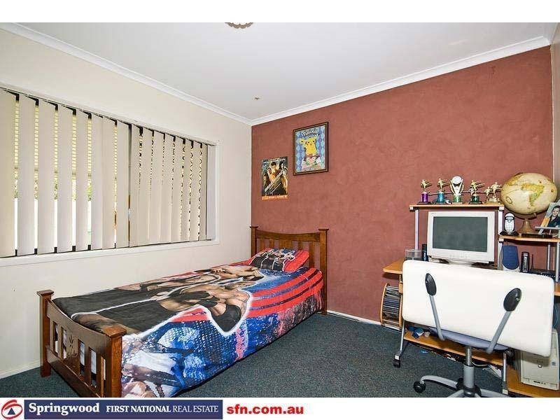 19 Barbaralla Drive, Springwood QLD 4127