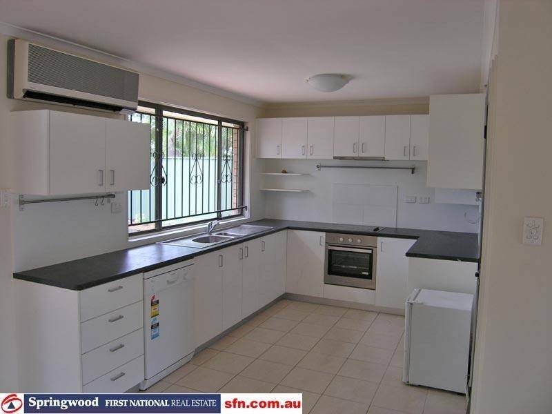 80 Springfield Crescent, Daisy Hill QLD 4127