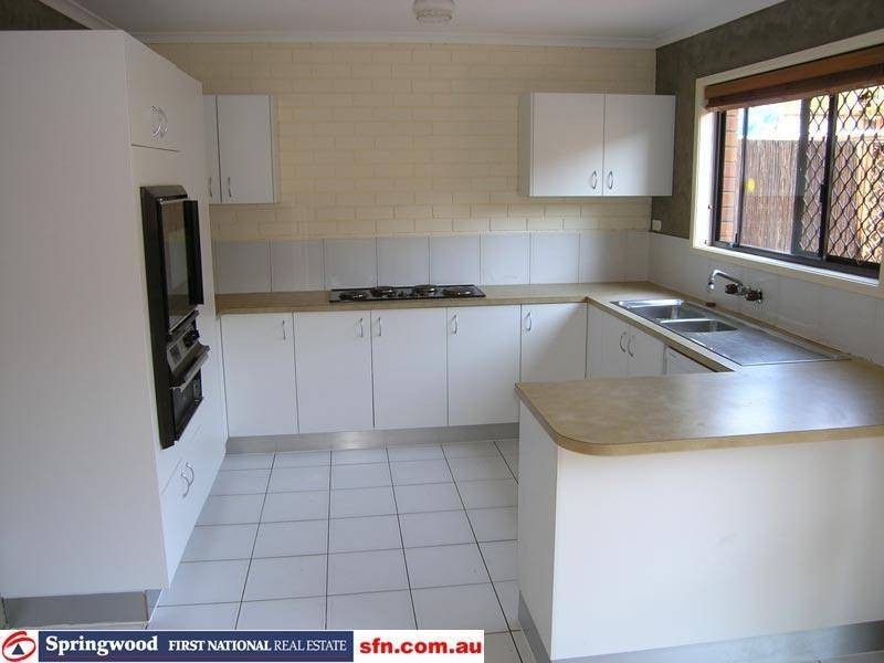 42/123 Hall Road, Springwood QLD 4127