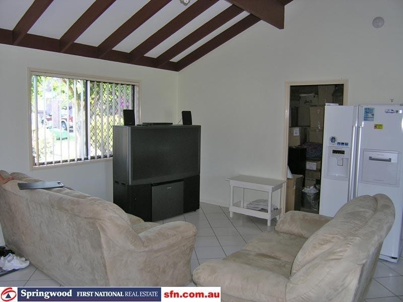 9/129 North Road, Woodridge QLD 4114
