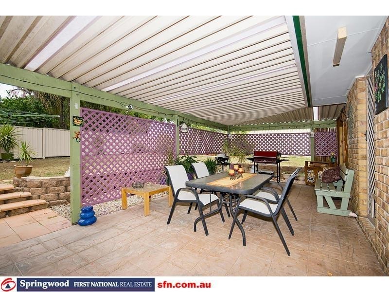 11 Staydar Crescent, Meadowbrook QLD 4131