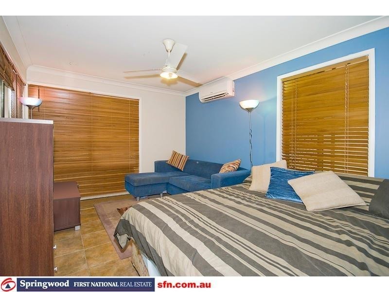 11 Staydar Crescent, Meadowbrook QLD 4131