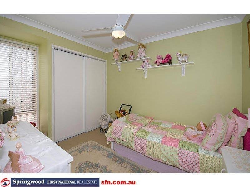 11 Staydar Crescent, Meadowbrook QLD 4131