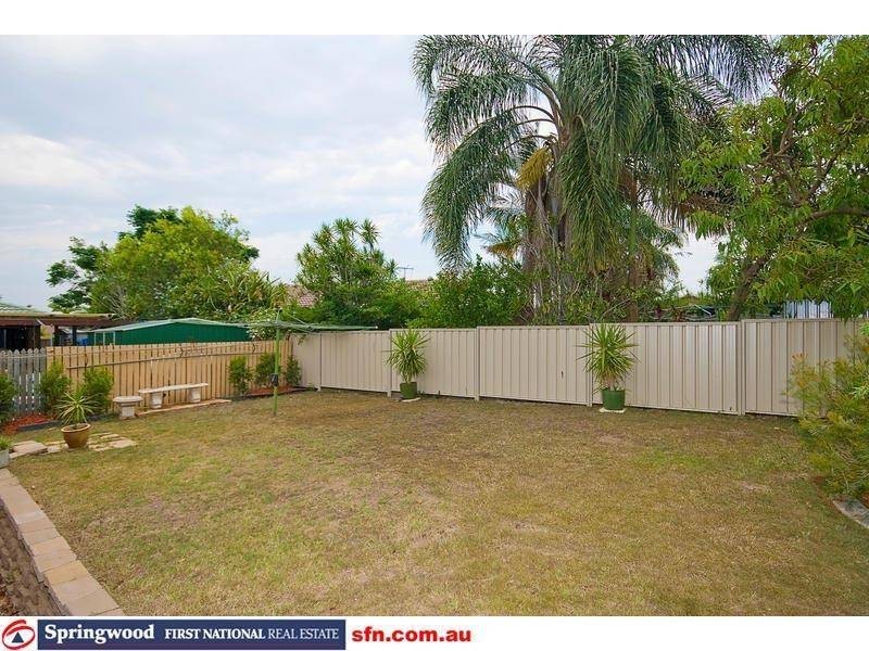 11 Staydar Crescent, Meadowbrook QLD 4131