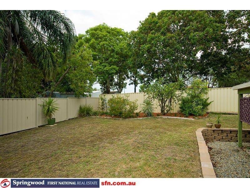 11 Staydar Crescent, Meadowbrook QLD 4131