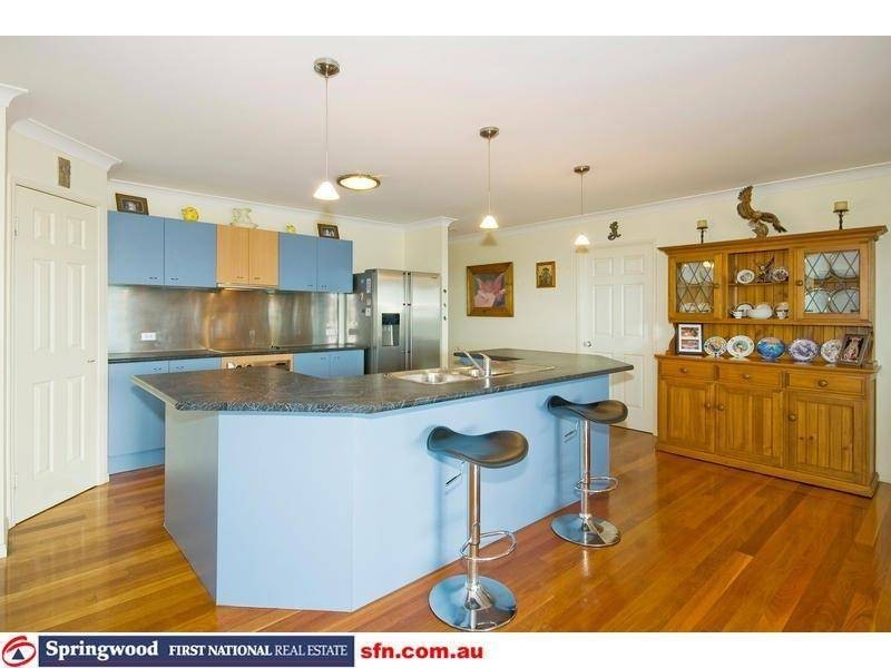 5 Antonia Court, Tanah Merah QLD 4128