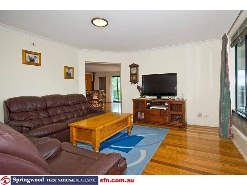 5 Antonia Court, Tanah Merah QLD 4128