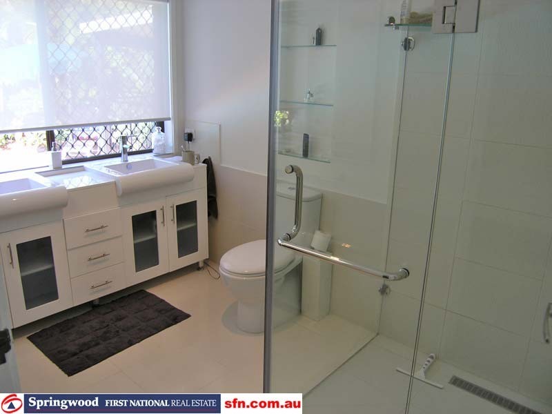 4 Lilygreen Court, Springwood QLD 4127