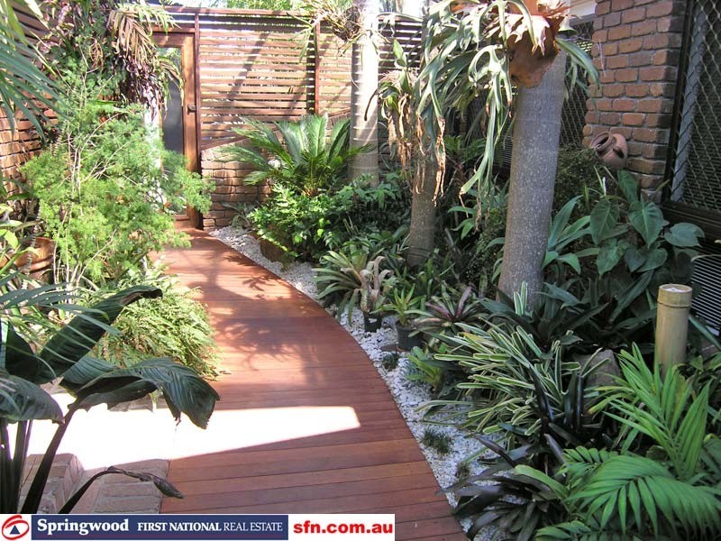 4 Lilygreen Court, Springwood QLD 4127