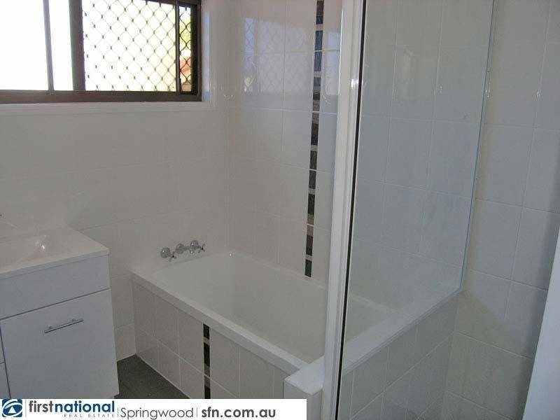 1 Claret Drive, Kingston QLD 4114