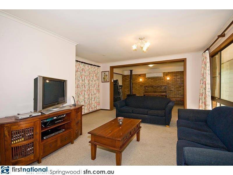 5 Maneroo Court, Springwood QLD 4127