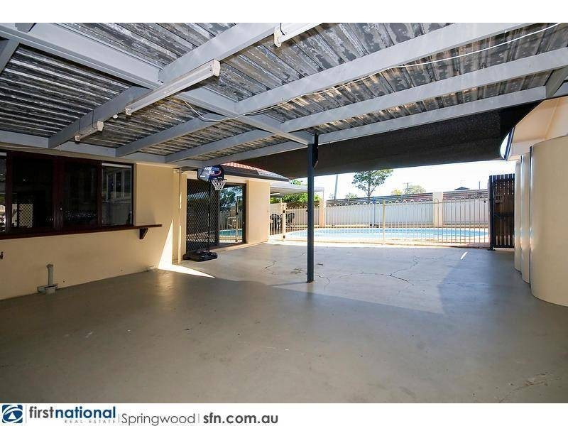 34 Westmoreland Boulevard, Springwood QLD 4127