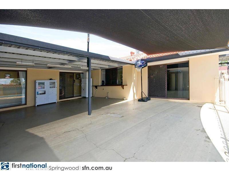 34 Westmoreland Boulevard, Springwood QLD 4127