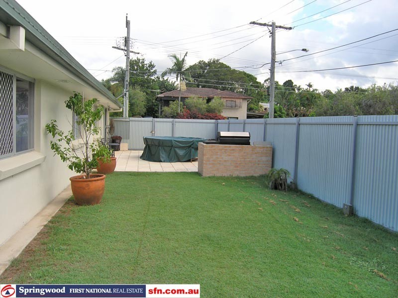 16 Belinda Crescent, Springwood QLD 4127