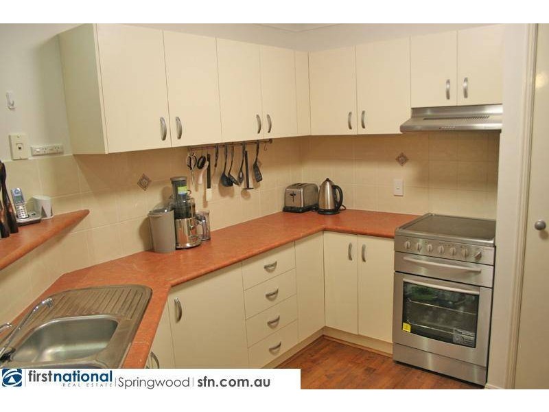 54 Cowra Street, Tanah Merah QLD 4128