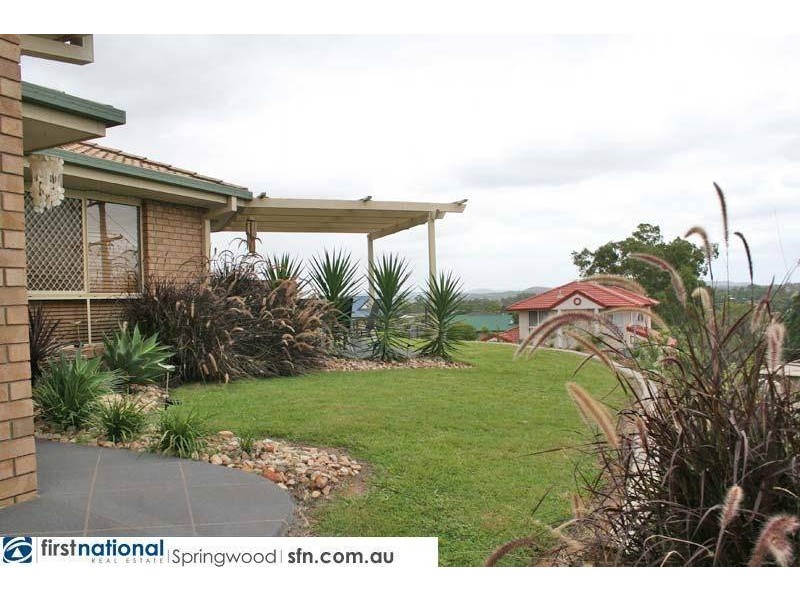 54 Cowra Street, Tanah Merah QLD 4128