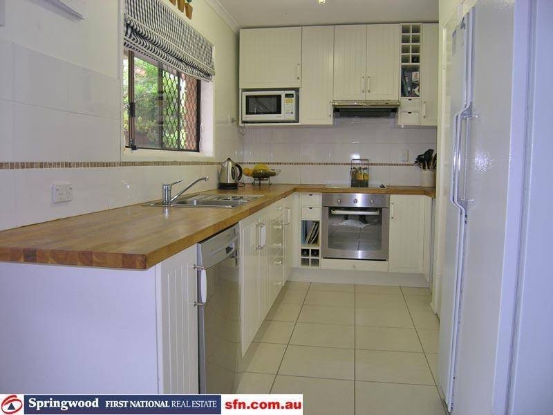 32 Gamenya Drive, Springwood QLD 4127