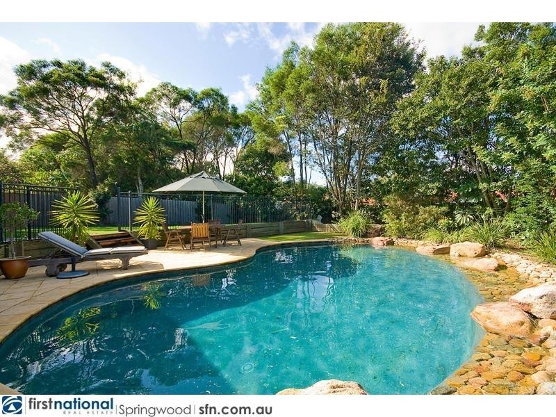 19 Raquel Avenue, Springwood QLD 4127