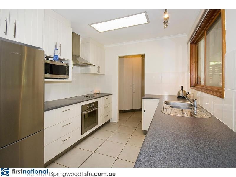 19 Raquel Avenue, Springwood QLD 4127