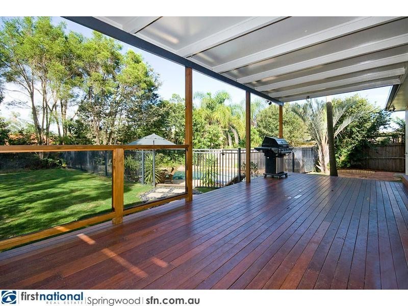 19 Raquel Avenue, Springwood QLD 4127