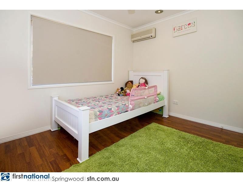 19 Raquel Avenue, Springwood QLD 4127