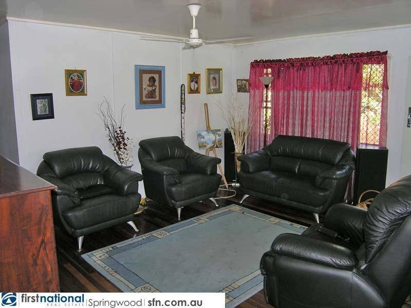 8 Damian Court, Slacks Creek QLD 4127