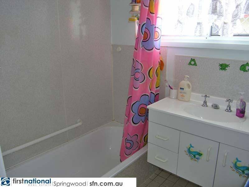 8 Damian Court, Slacks Creek QLD 4127