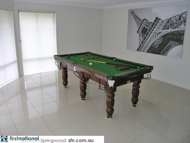 8 River Gum Court, Loganholme QLD 4129