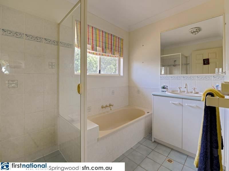 21 Bush Pea Place, Kuraby QLD 4112