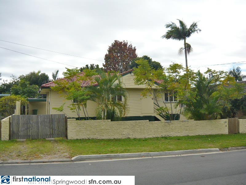 8 Albert Street, Woodridge QLD 4114