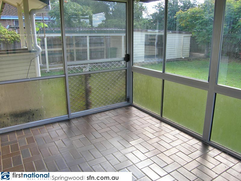 8 Albert Street, Woodridge QLD 4114