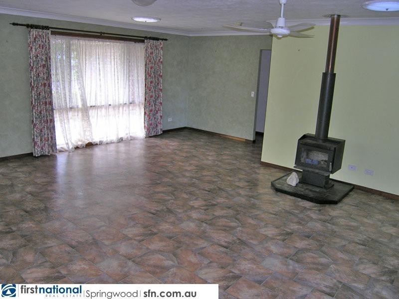 13 Clarinda Avenue, Springwood QLD 4127