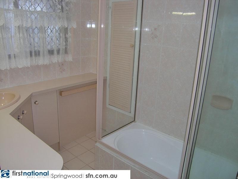 13 Clarinda Avenue, Springwood QLD 4127