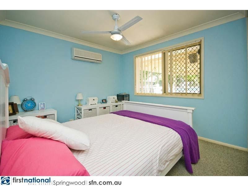 69 Glenfield Street, Parkinson QLD 4115