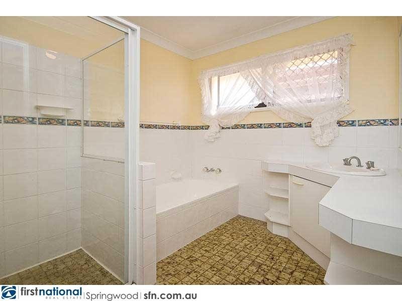 2 Ikara Drive, Springwood QLD 4127