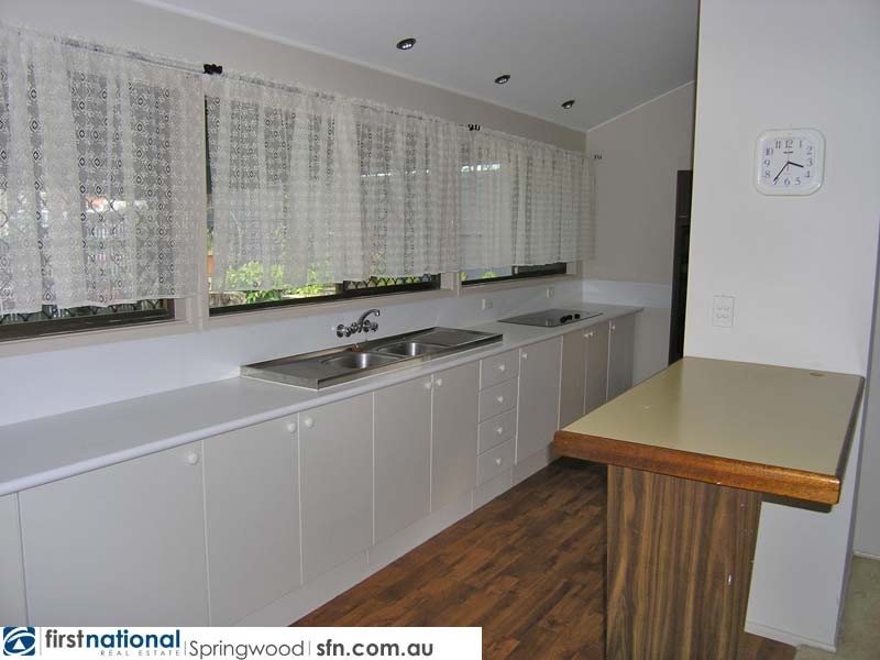 6 Shortland Street, Springwood QLD 4127