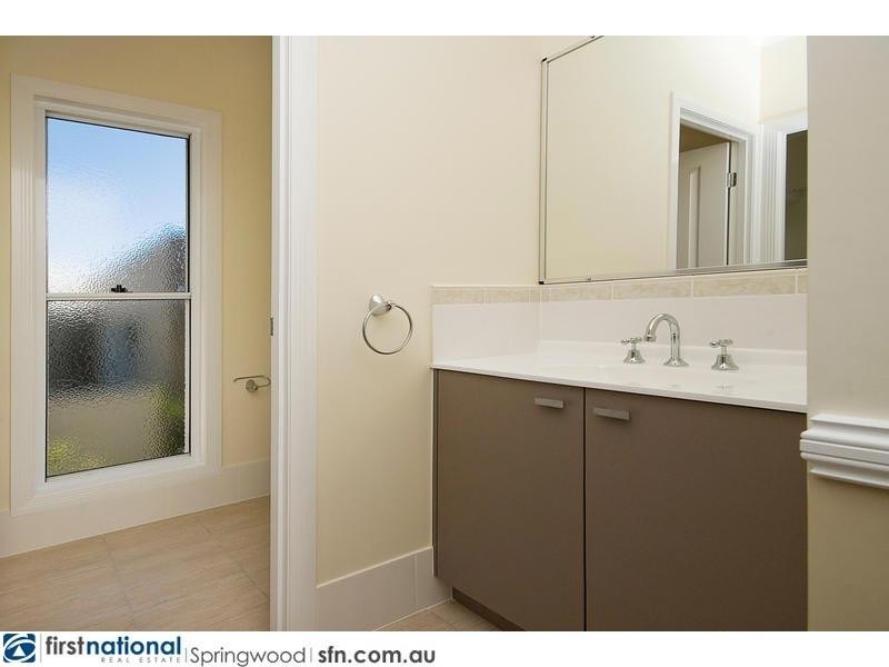 3 John Markwell Parade, Daisy Hill QLD 4127