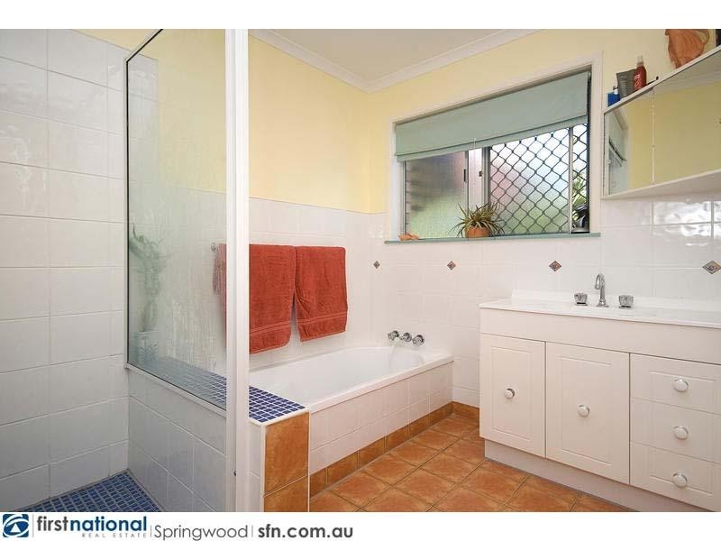 55 Barbaralla Drive, Springwood QLD 4127
