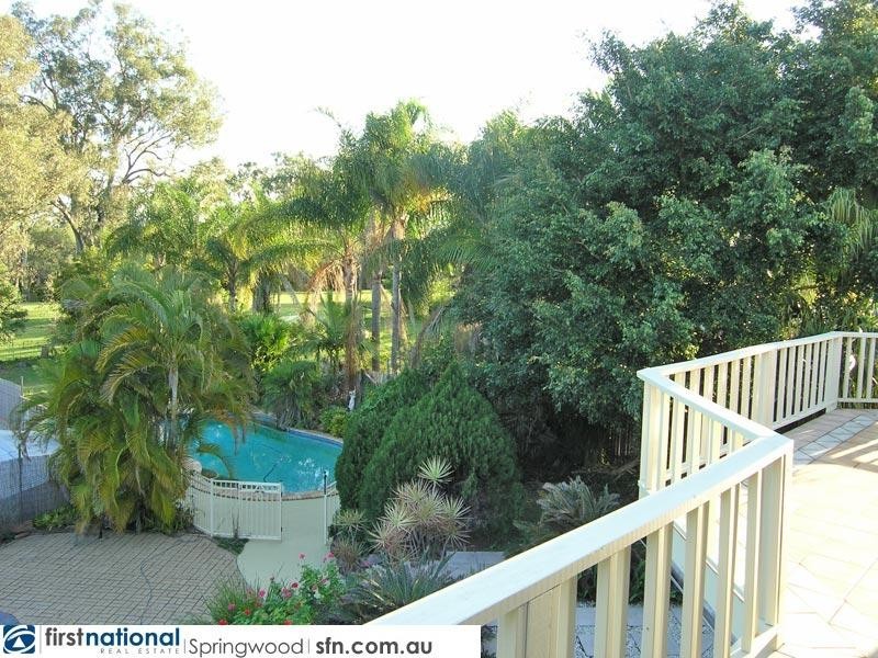 32 Yvonne Crescent, Mount Warren Park QLD 4207