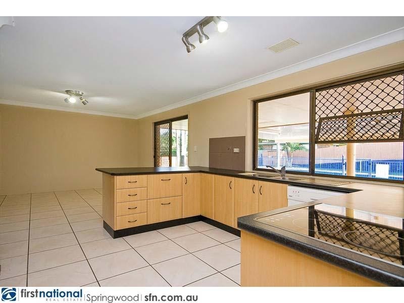 24 Adelong Road, Shailer Park QLD 4128