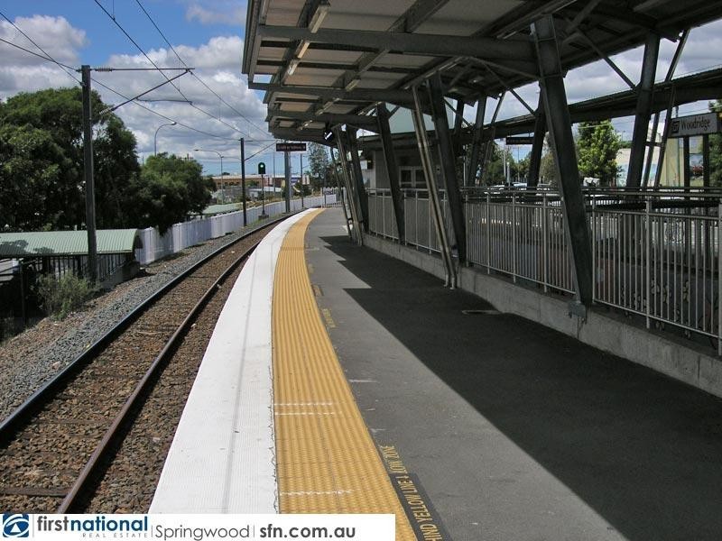 16/28 Defiance Road, Logan Central QLD 4114