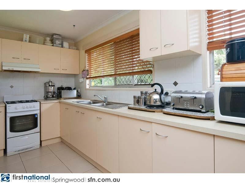 32 Gladewood Drive, Daisy Hill QLD 4127