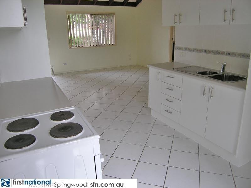 9/129 North Road, Woodridge QLD 4114