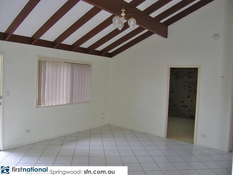 9/129 North Road, Woodridge QLD 4114