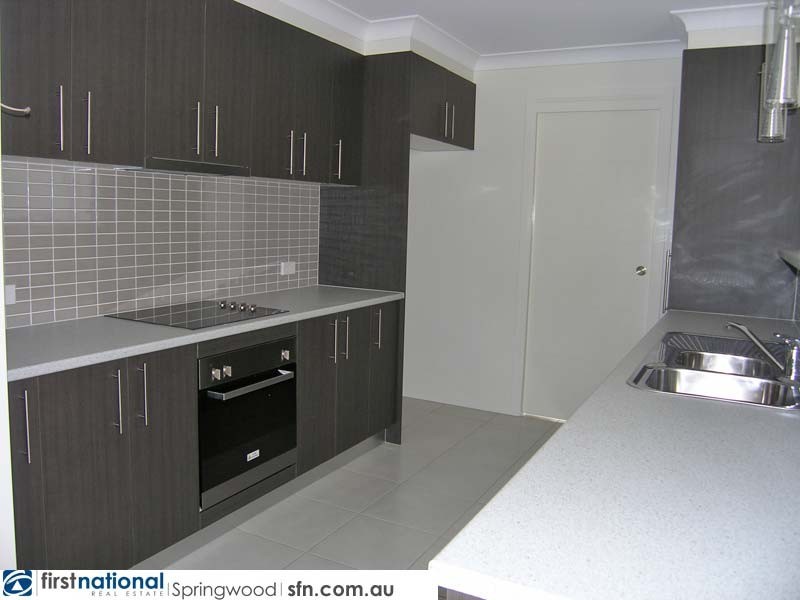 2/94A Shailer Road, Shailer Park QLD 4128