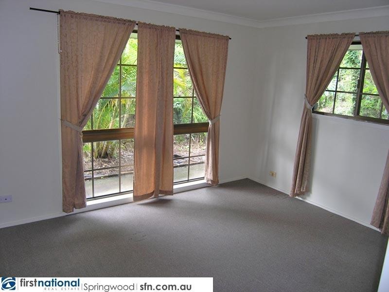 7 Elwyn Court, Springwood QLD 4127