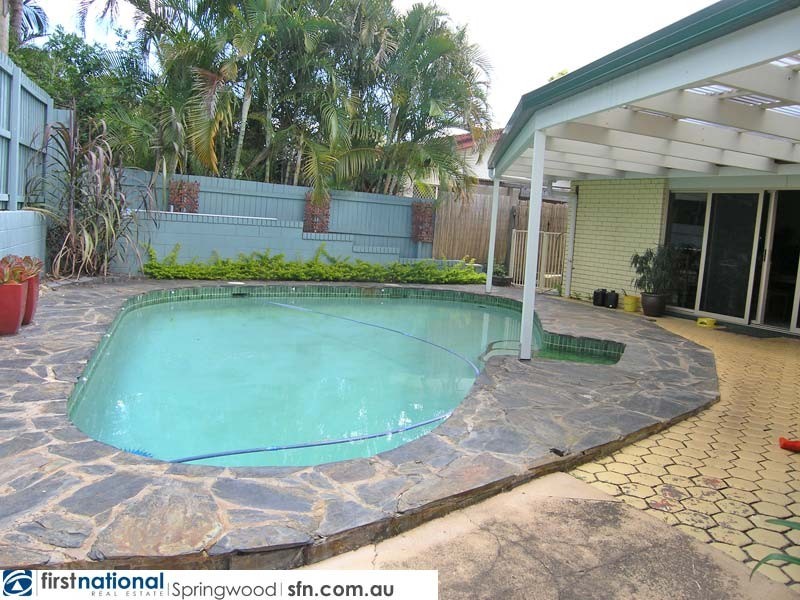 4 Desiree Court, Springwood QLD 4127