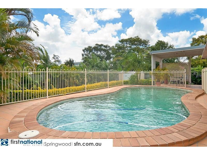 12 Wyclif Avenue, Springwood QLD 4127