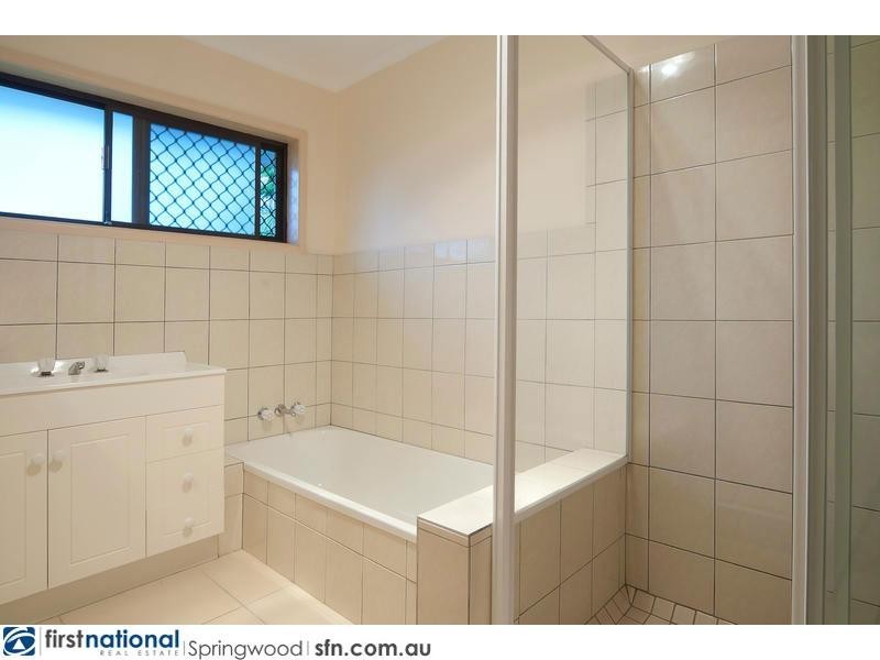 12 Wyclif Avenue, Springwood QLD 4127