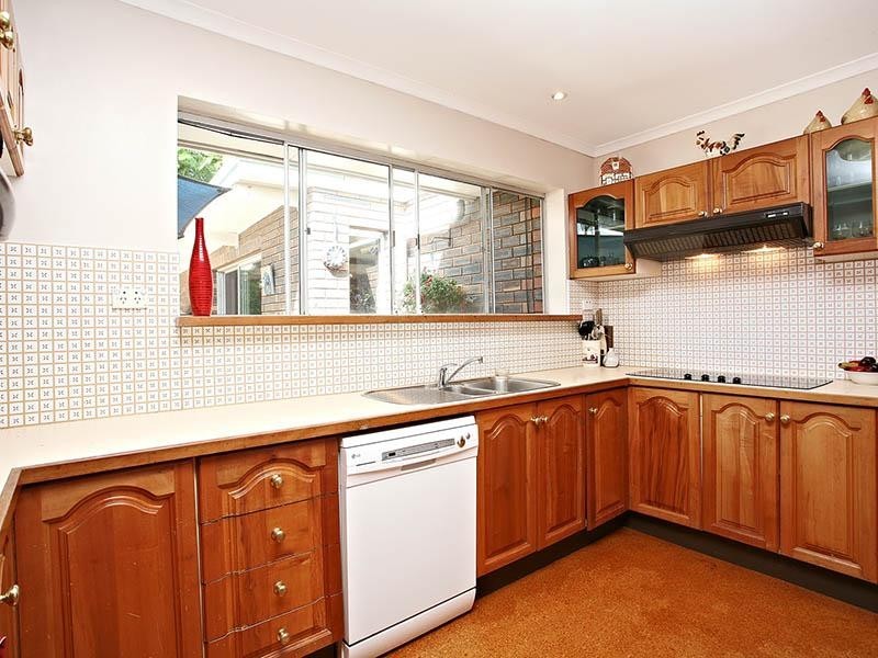 60 Barbaralla Drive, Springwood QLD 4127